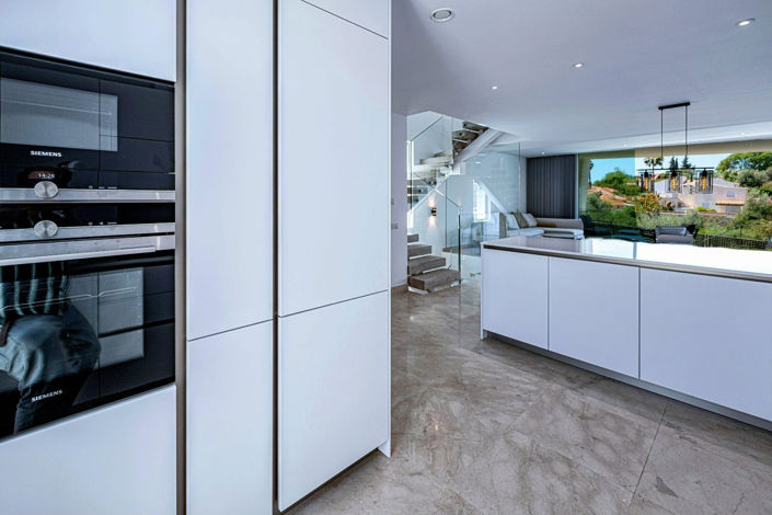 Image No.12-4 Bed Townhouse for sale