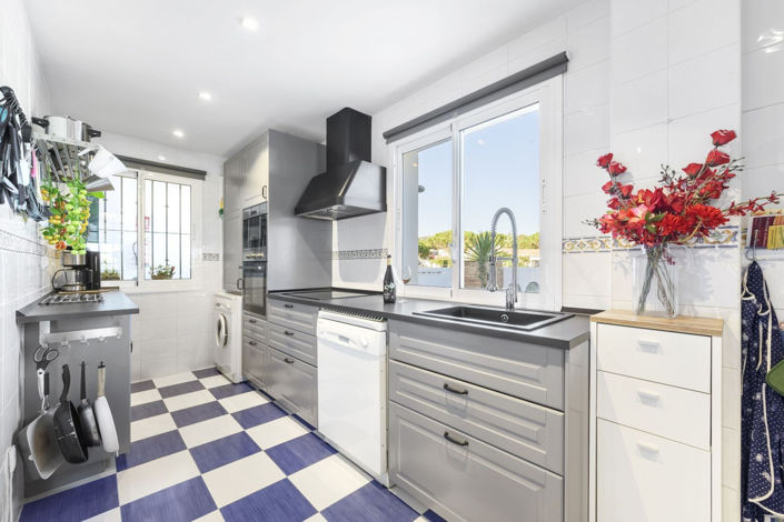 Image No.17-2 Bed Apartment for sale