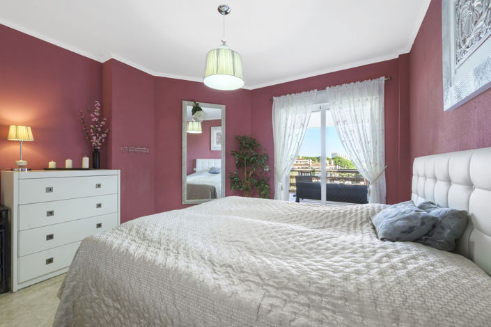 Image No.21-2 Bed Apartment for sale