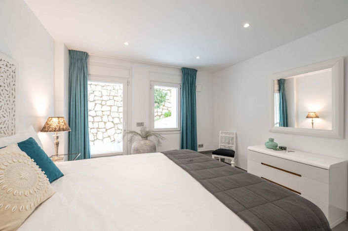 Image No.17-5 Bed Villa for sale