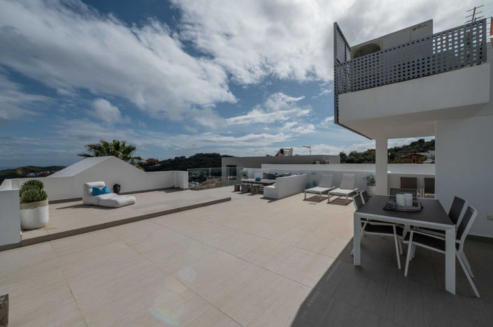 Image No.26-5 Bed Villa for sale