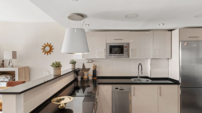 Image No.19-2 Bed Apartment for sale