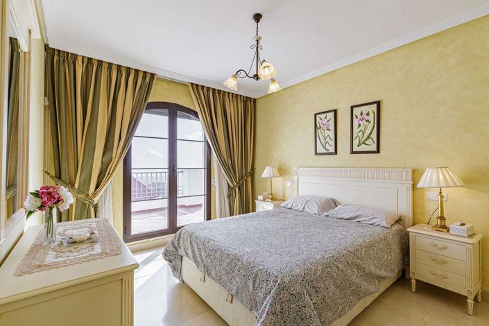 Image No.8-3 Bed Apartment for sale