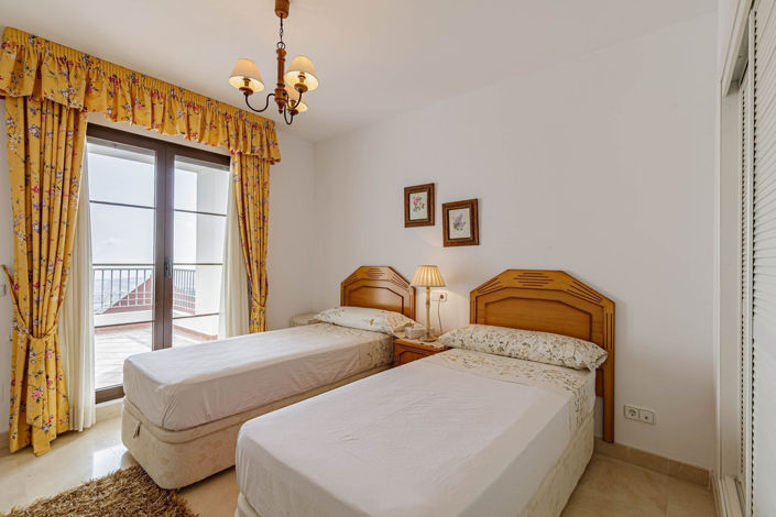 Image No.9-3 Bed Apartment for sale