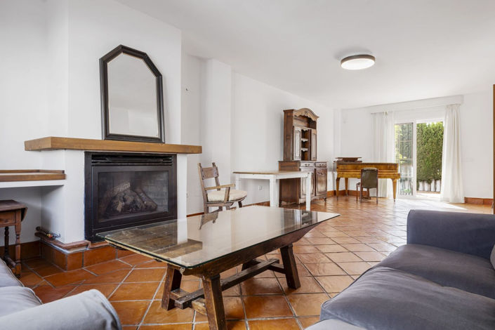 Image No.8-4 Bed Townhouse for sale