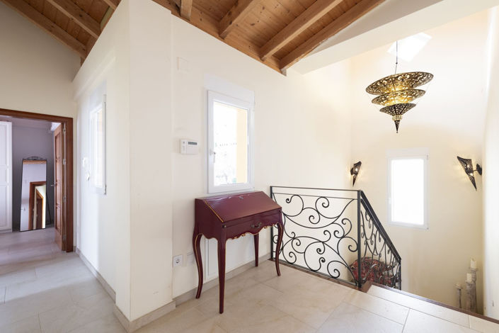 Image No.15-4 Bed Villa for sale