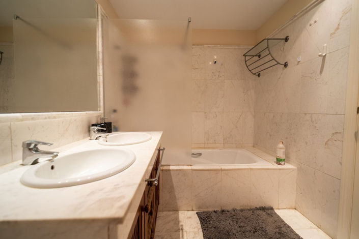 Image No.18-Appartement de 2 chambres à vendre à Estepona