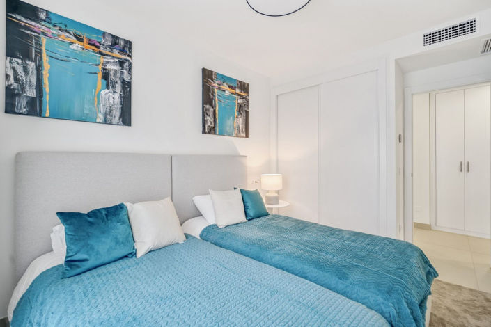 Image No.20-3 Bed Apartment for sale