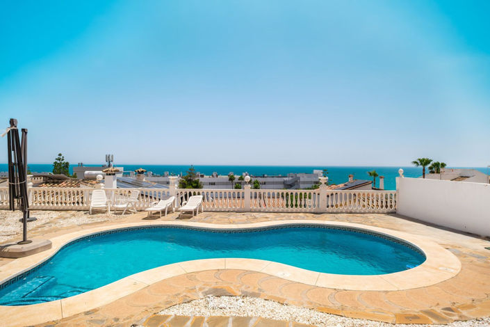 Image No.1-5 Bed Villa for sale