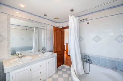 14-d70dc3102c00d7be0e872dfe1c1f86d7