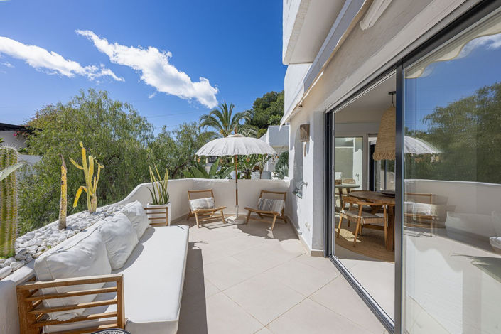 Image No.1-3 Bed Apartment for sale