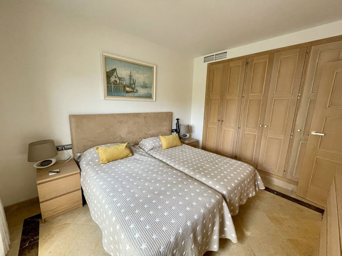 Image No.12-3 Bed Apartment for sale