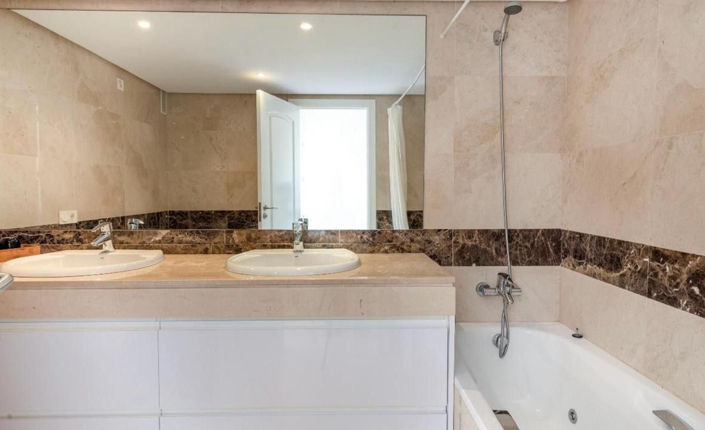 Image No.12-2 Bed Apartment for sale