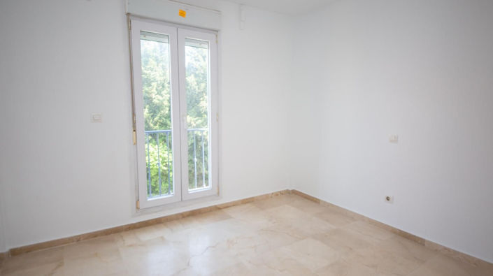 Image No.17-3 Bed Townhouse for sale