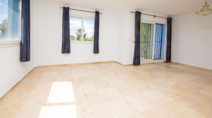 Image No.9-3 Bed Townhouse for sale