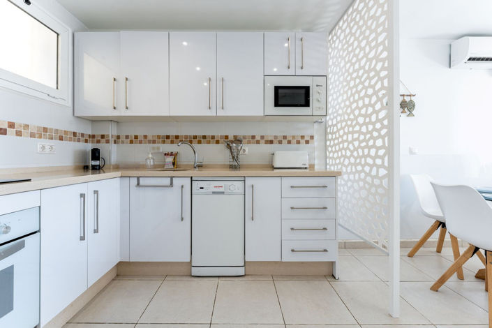 Image No.12-2 Bed Apartment for sale