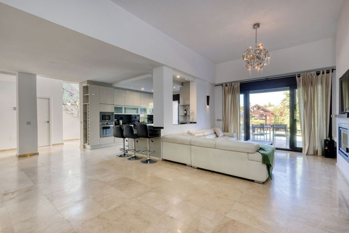 Image No.11-5 Bed Villa for sale