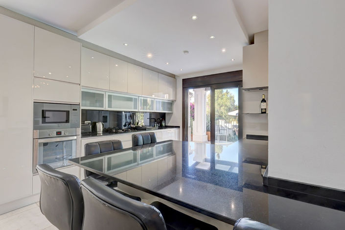 Image No.17-5 Bed Villa for sale