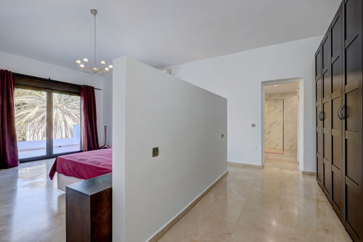 Image No.20-5 Bed Villa for sale