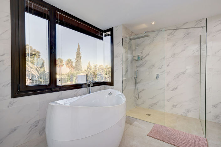 Image No.24-5 Bed Villa for sale