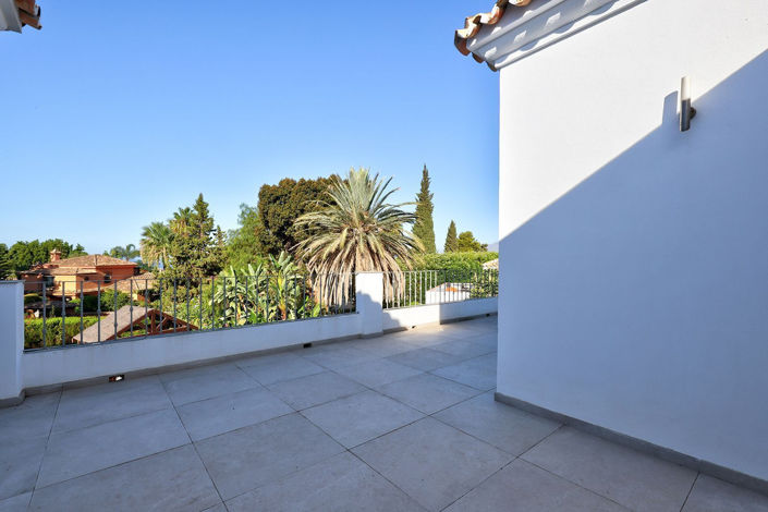 Image No.26-5 Bed Villa for sale