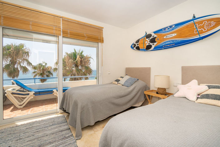 Image No.20-4 Bed Apartment for sale