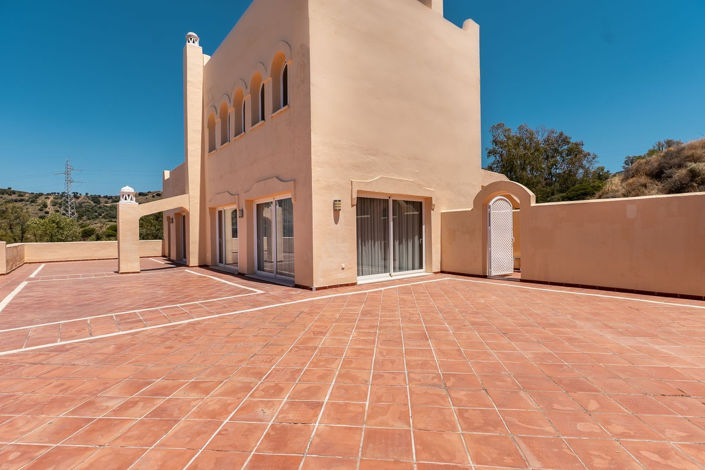 Image No.28-3 Bed Apartment for sale