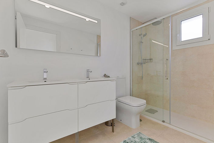 Image No.15-3 Bed Villa for sale