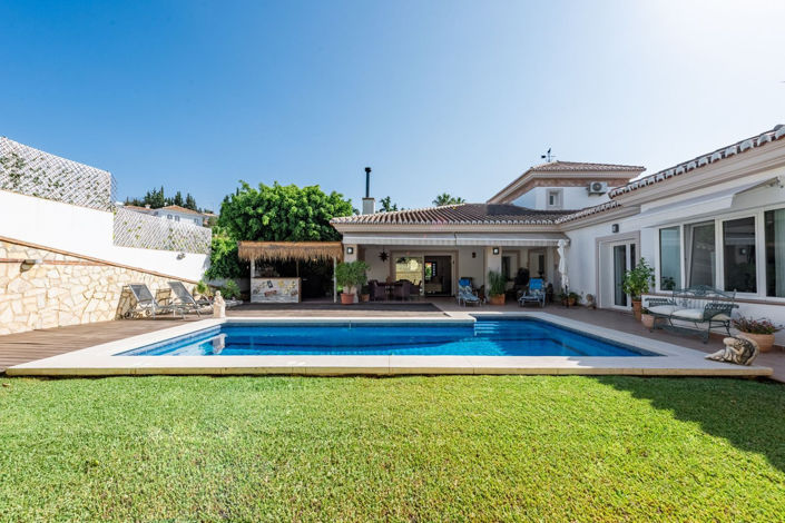 Image No.2-Villa de 6 chambres à vendre à Fuengirola