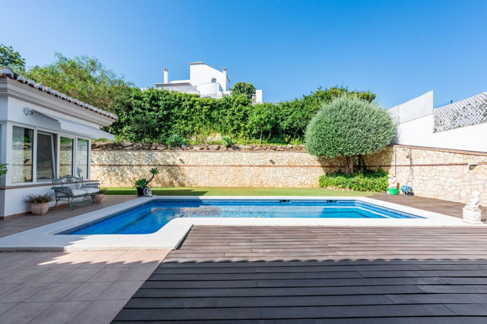 Image No.3-Villa de 6 chambres à vendre à Fuengirola