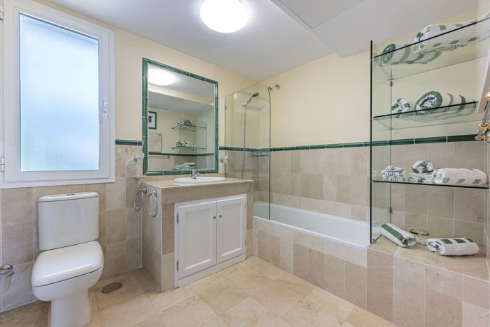 Image No.25-2 Bed Apartment for sale