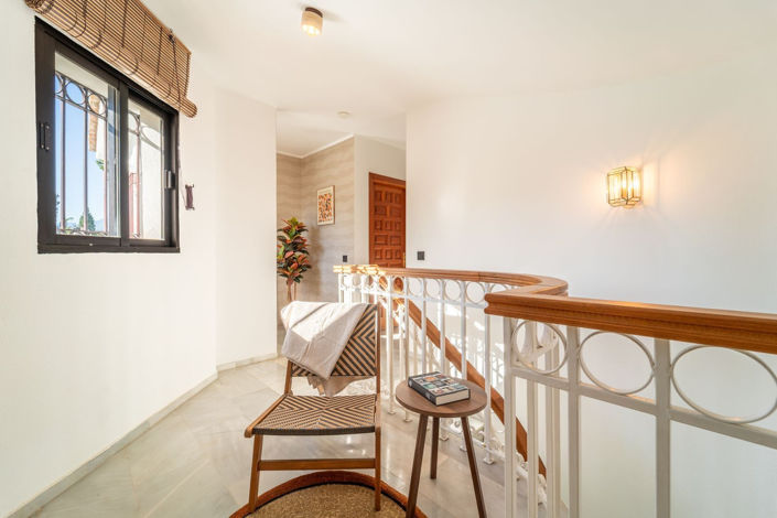 Image No.12-4 Bed Villa for sale