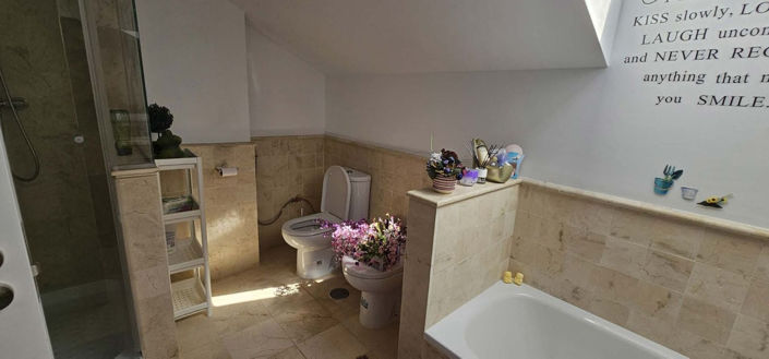 Image No.29-4 Bed Villa for sale