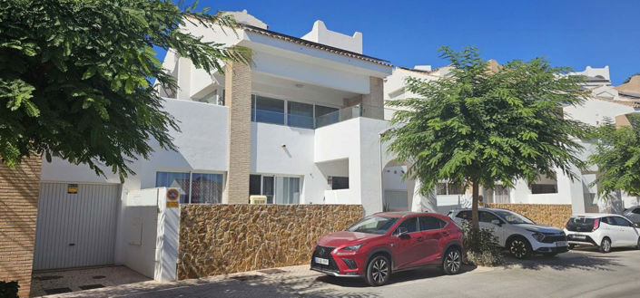 Image No.5-Villa de 4 chambres à vendre à Benalmadena