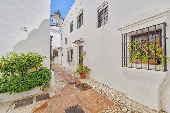 Image No.22-3 Bed Townhouse for sale