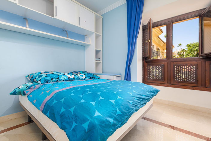 Image No.11-3 Bed Townhouse for sale