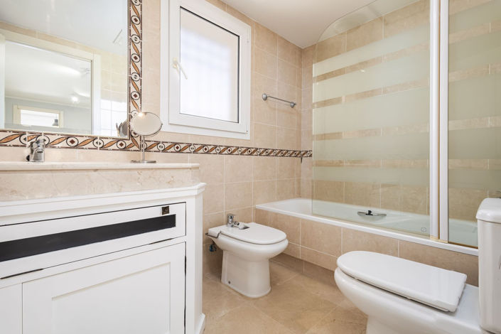 Image No.16-3 Bed Townhouse for sale