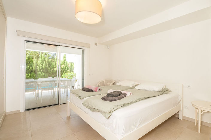 Image No.12-5 Bed Villa for sale