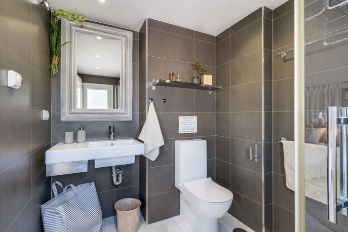 Image No.16-2 Bed Apartment for sale