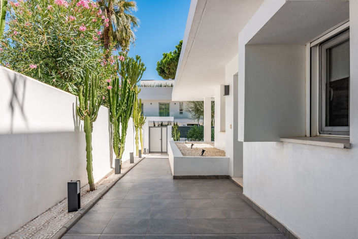Image No.22-4 Bed Villa for sale
