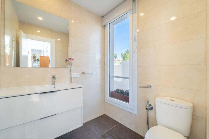 Image No.20-Villa de 6 chambres à vendre à Estepona