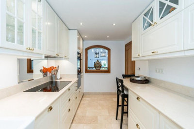 12-53013098fcab6c38b1379cd33298e050