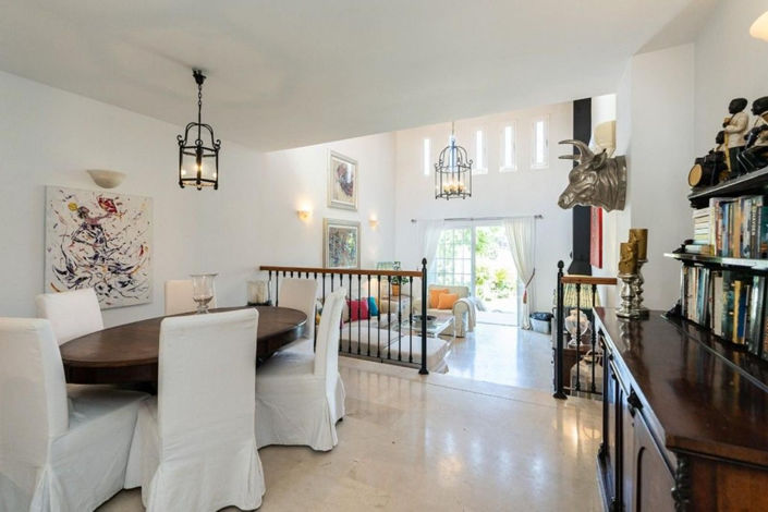 Image No.9-3 Bed Townhouse for sale