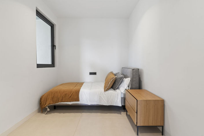 Image No.14-4 Bed Apartment for sale