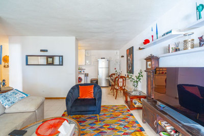 8-e64a9055bba3e77ac8aca3b893cdf826