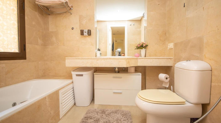 Image No.19-3 Bed Apartment for sale