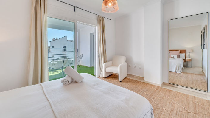 Image No.18-3 Bed Apartment for sale