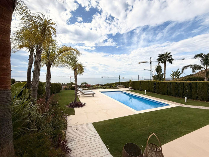 Image No.3-4 Bed Villa for sale