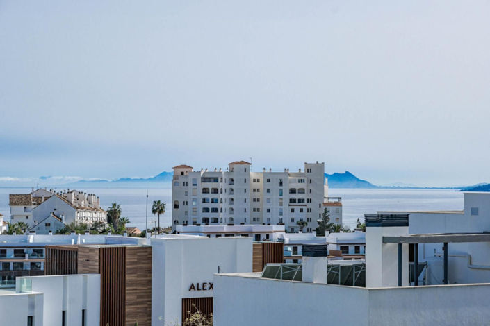 Image No.18-3 Bed Apartment for sale