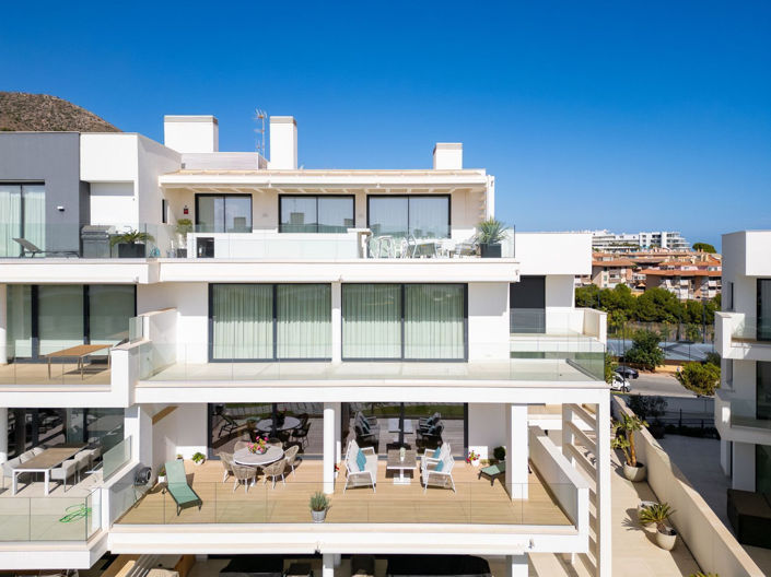 Image No.30-3 Bed Apartment for sale